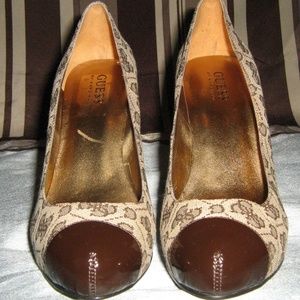 Guess closed toe Women Heels